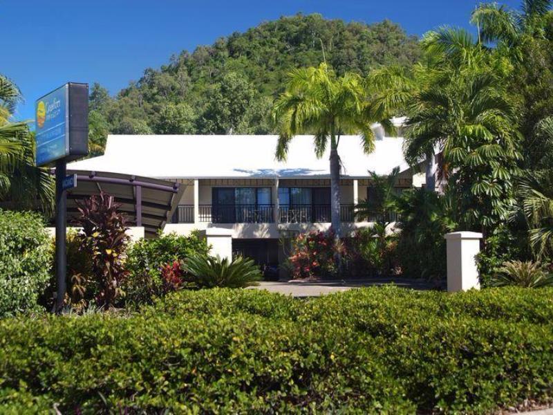 Trinity Beach Club Holiday Apartments Exterior photo